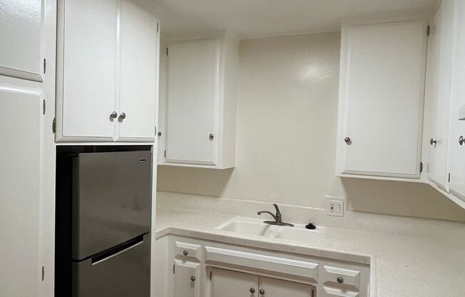 1 bed, 1 bath, $1,895