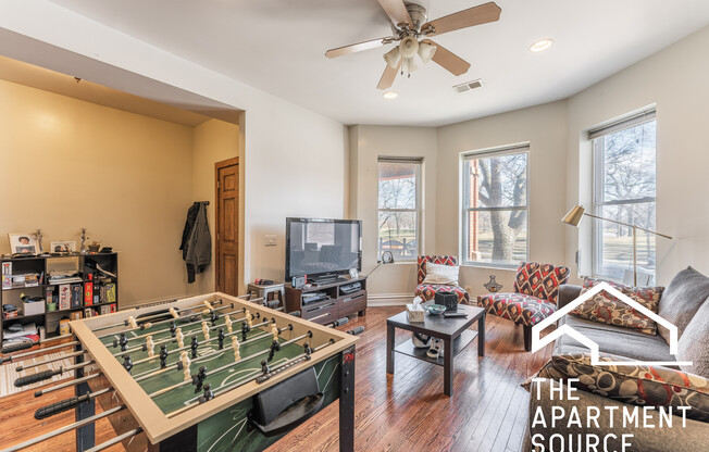 1010 N Kedzie Ave 3