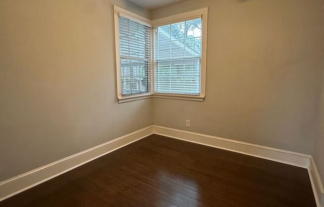 3 beds, 1 bath, $1,950