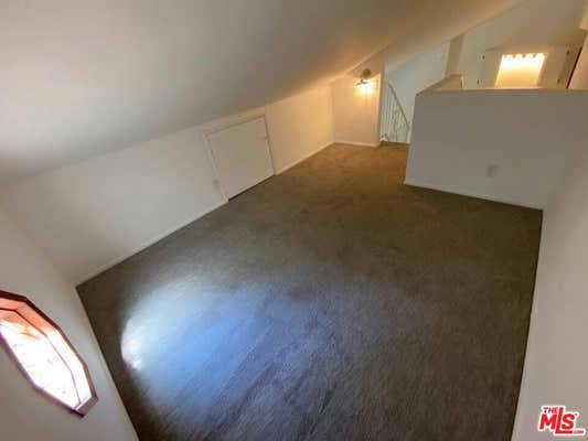 2 beds, 1 bath, 850 sqft, $3,000, Unit B