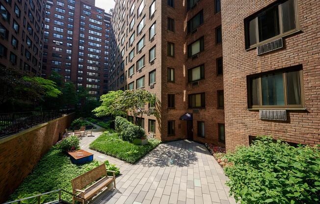2 beds, 2 baths, 1,250 sqft, $6,500, Unit W7D