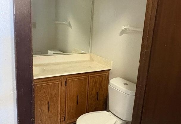 2 beds, 1.5 baths, 1,000 sqft, $1,450, Unit 8133-8133C