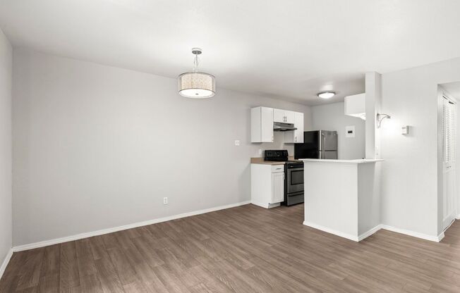 1 bed, 1 bath, 615 sqft, $900, Unit 110