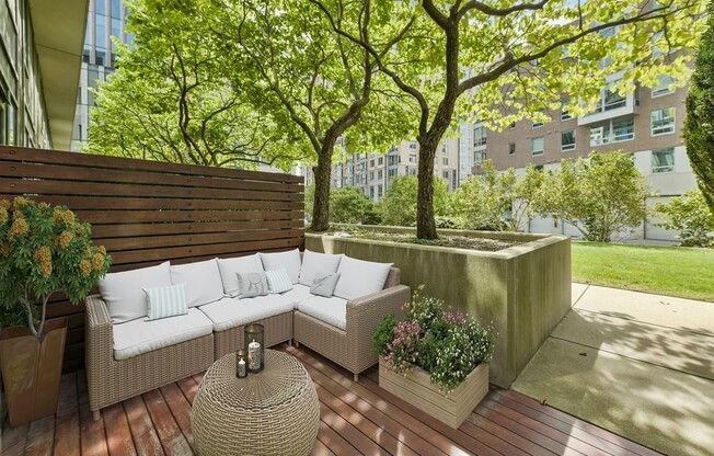 2 beds, 1.5 baths, 864 sqft, $3,975, Unit 120
