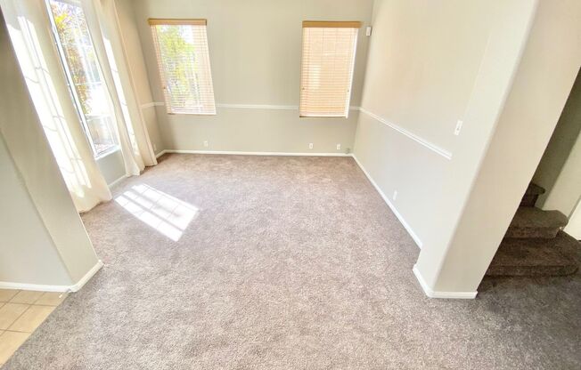 BEAUTIFUL 3 BEDROOMS 2.5 BATHS 2 STORY SINGLE FAMILY HOME WITH 2 CAR GARAGE