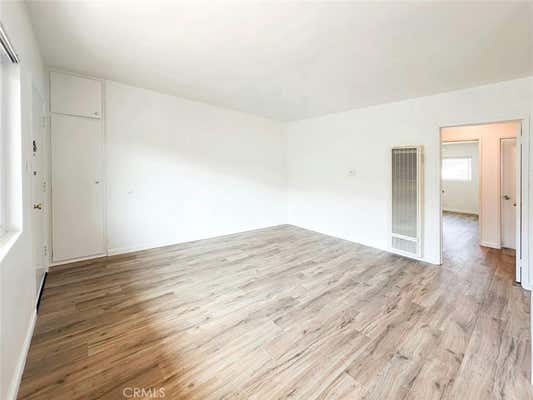 2 beds, 1 bath, 800 sqft, $2,195, Unit 4