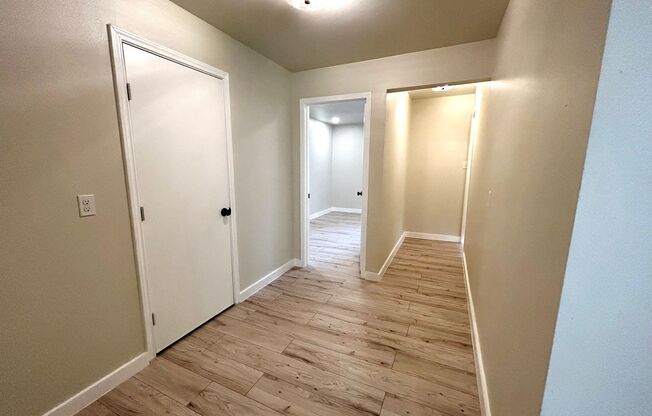 8 beds, 3 baths, $10,400, Unit House