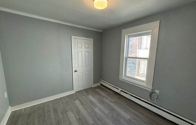 2 beds, 1 bath, $1,500, Unit 2nd Floor