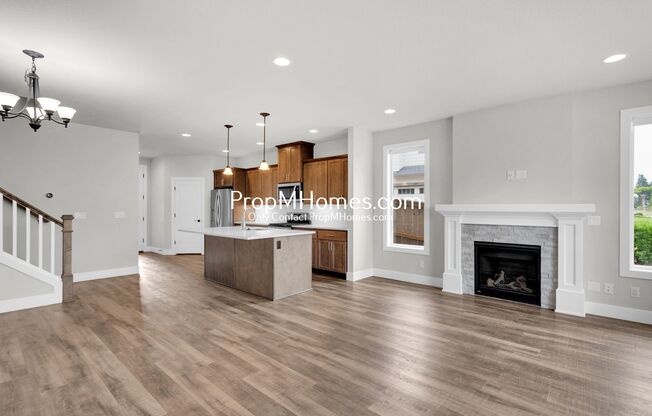 Luxury Four Bedroom + Den Bedroom Home in South Hillsboro!