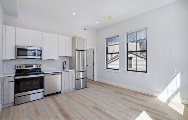 1 bed, 1 bath, $1,950, Unit 19