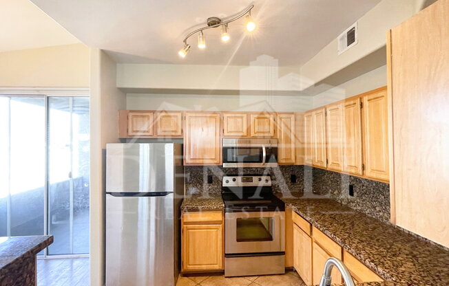 3 beds, 2 baths, 1,215 sqft, $1,895, Unit Unit 1019