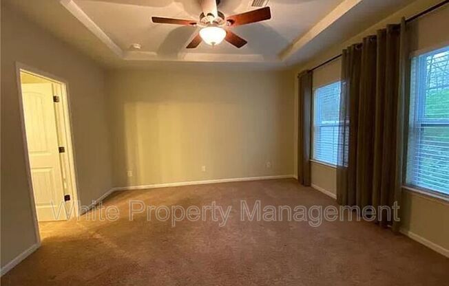 3 beds, 2.5 baths, 1,662 sqft, $2,145