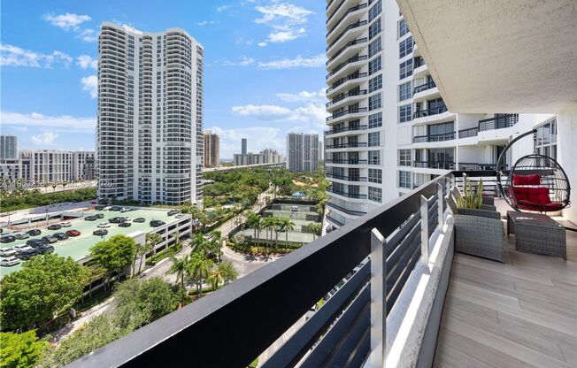 3 beds, 2 baths, $4,200, Unit # 1406