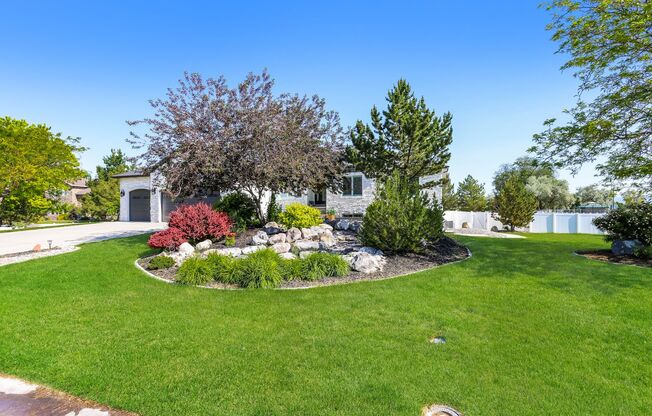 Coming soon 6 Bed/6 Bathroom house in Riverton!