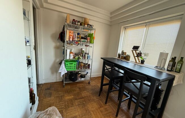 1 bed, 1 bath, $1,195, Unit 601