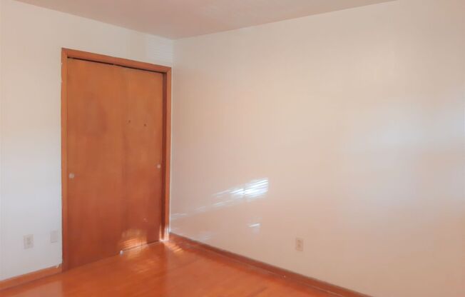 2 beds, 1.5 baths, 900 sqft, $1,440, Unit F-9