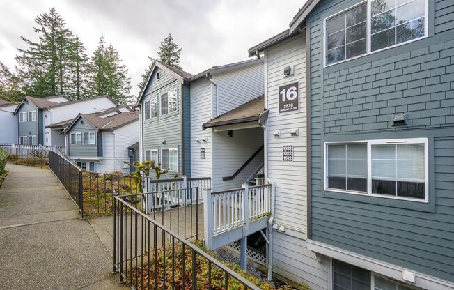 2 beds, 2 baths, 1,030 sqft, $1,775, Unit 1523