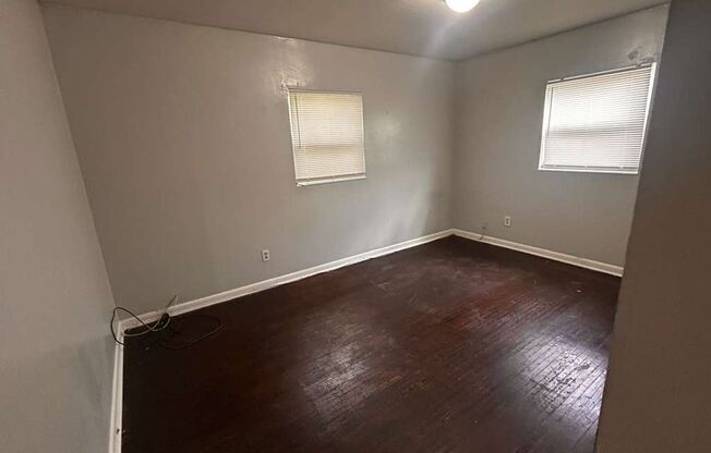 Charming Tampa Home in Quiet Neighborhood – Convenient Central Location