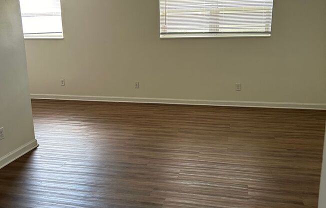 1 bed, 1 bath, 620 sqft, $925, Unit 6920-A