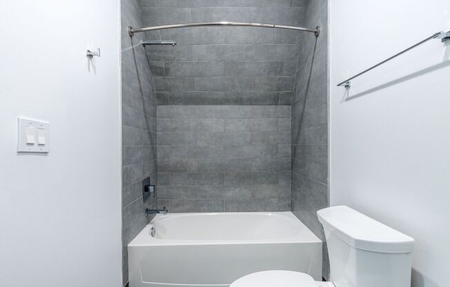 2 beds, 2 baths, 1,022 sqft, $2,795, Unit PH-16