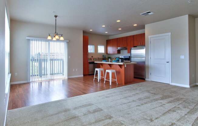 Sunset Crossing Apartments Kitchen and living room