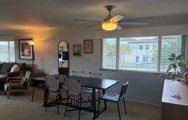 Beautiful corner condo in Lake San Marcos