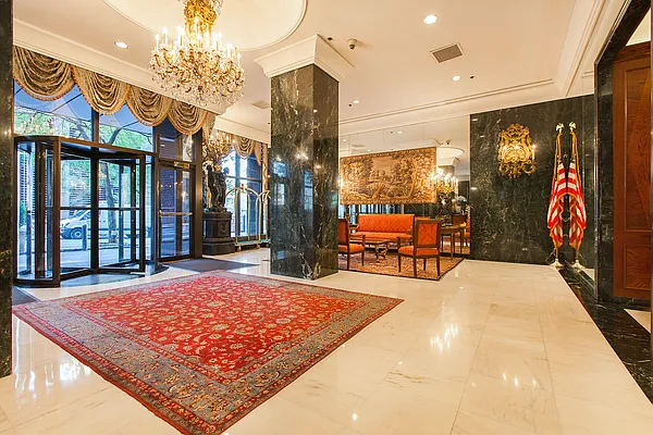 2 beds, 2.5 baths, $6,300, Unit 23M