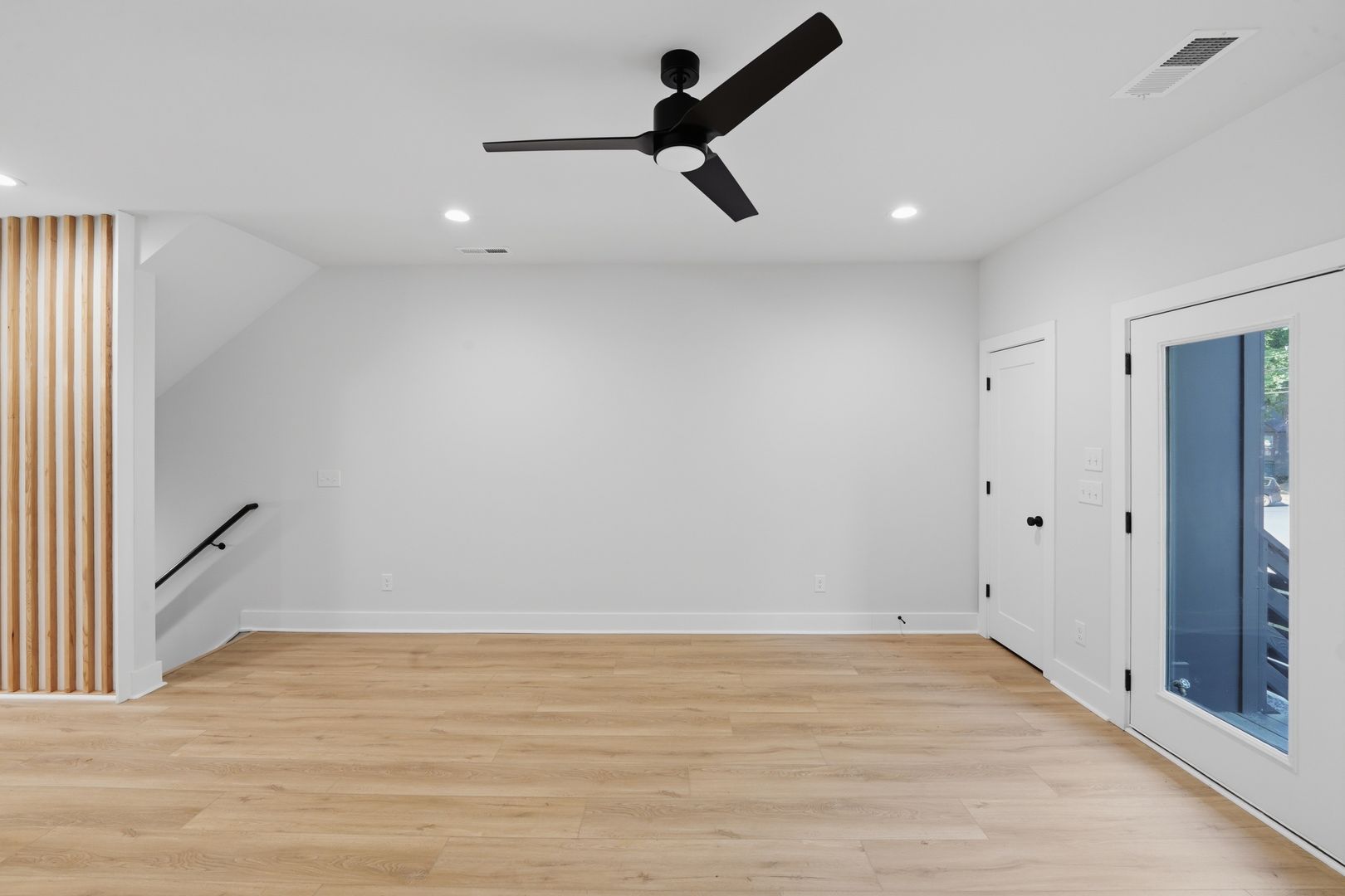 Bold and Beautiful Luxury 3BR/3.5BA Townhome with Chef’s Kitchen in Prime Charlotte Location