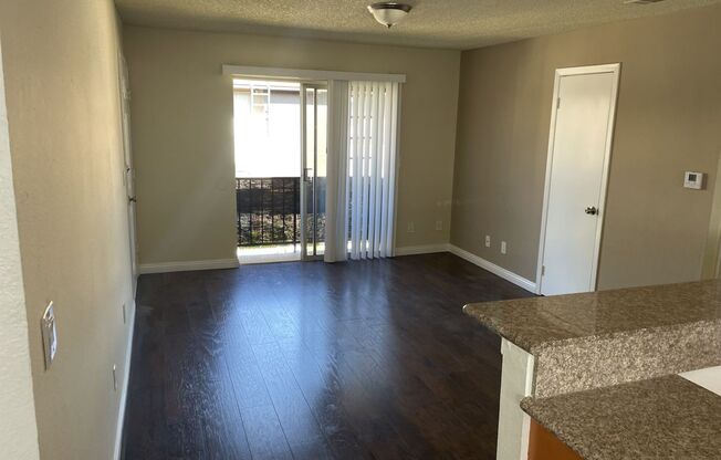 2 beds, 1 bath, 760 sqft, $2,195, Unit A8