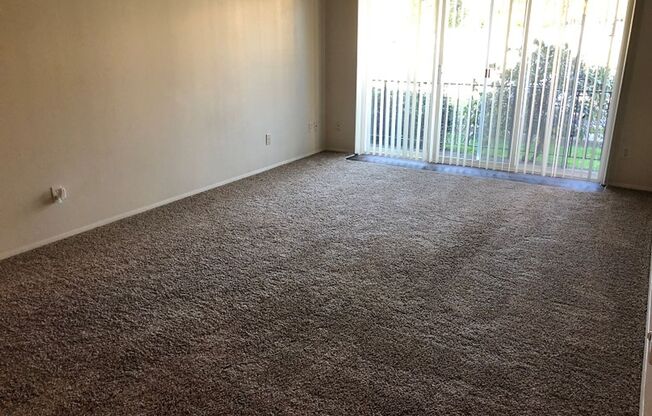 1 bed, 1 bath, 666 sqft, $1,175, Unit 09