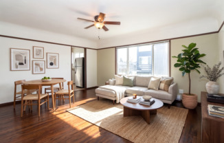 1 bed, 1 bath, 749 sqft, $1,695, Unit 0305