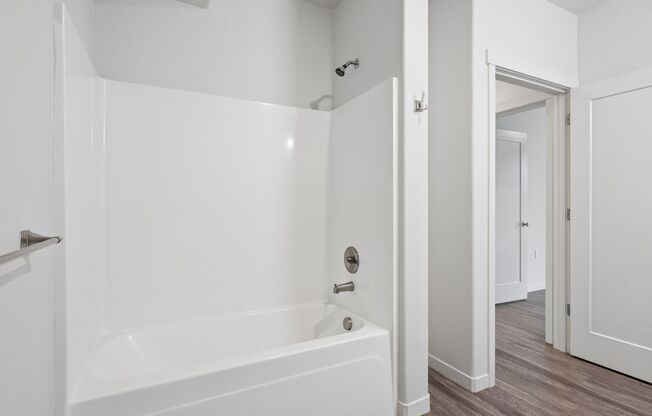 3 beds, 2 baths, 1,312 sqft, $1,975, Unit 207