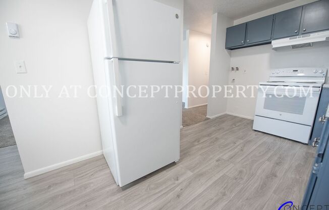 2 beds, 1 bath, 840 sqft, $1,099, Unit 77