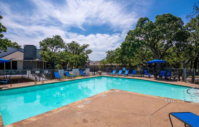 2 beds, 1 bath, 976 sqft, $1,700, Unit 211