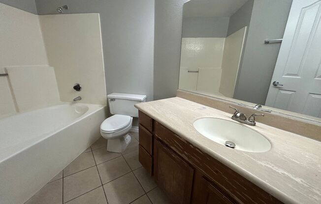 2 beds, 2 baths, $1,325, Unit # 127