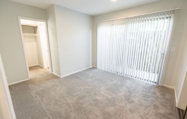 2 beds, 1.5 baths, 1,095 sqft, $3,098, Unit 304