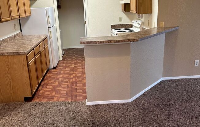 2 beds, 2 baths, 957 sqft, $1,015, Unit 87