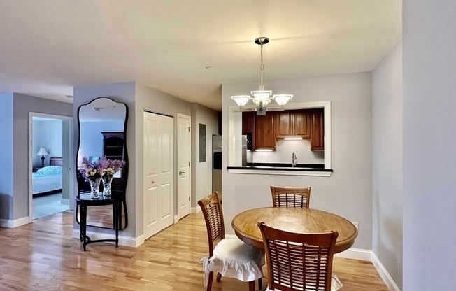 2 beds, 2 baths, 1,152 sqft, $3,800, Unit 211