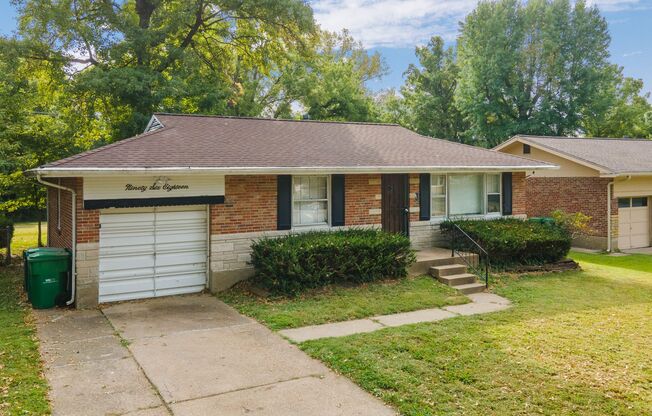 Accepting Section 8! 3 bed 1 bath home off Bella Fountaine Park!