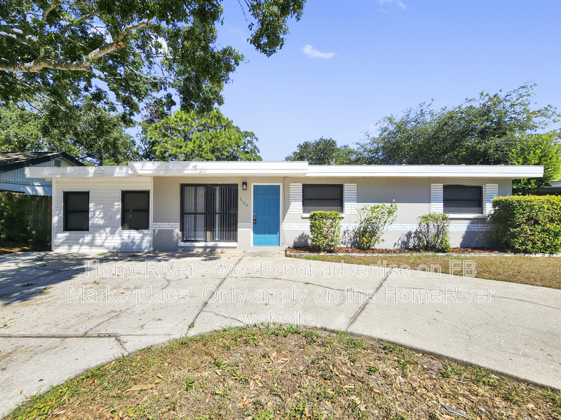 2120 CATALINA DR