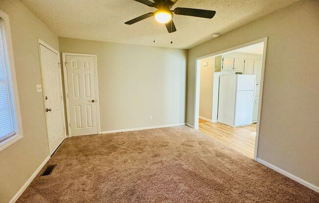 2 beds, 1 bath, $1,400