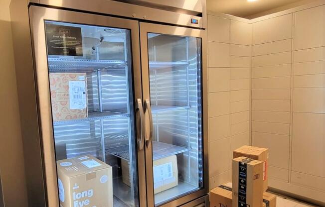 Lux Apartments Bellevue WA cold package storage for meal kits, groceries, and other refrigerated deliveries