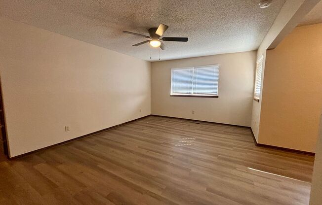 2 beds, 1 bath, $1,395