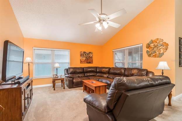 11911 HICKORYNUT DR