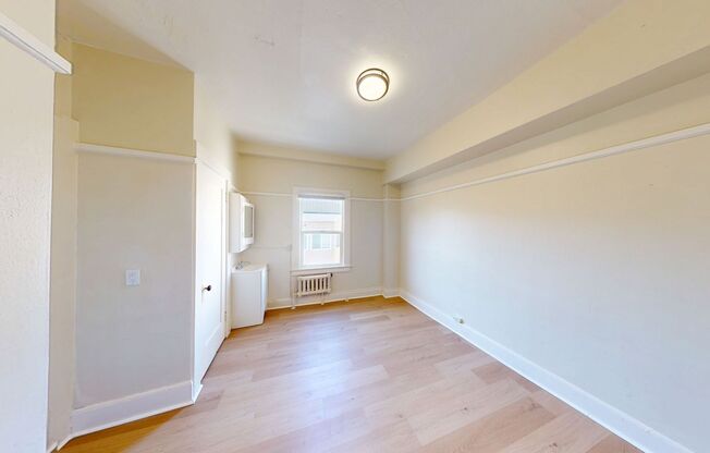 Studio, , 120 sqft, $1,150, Unit 32