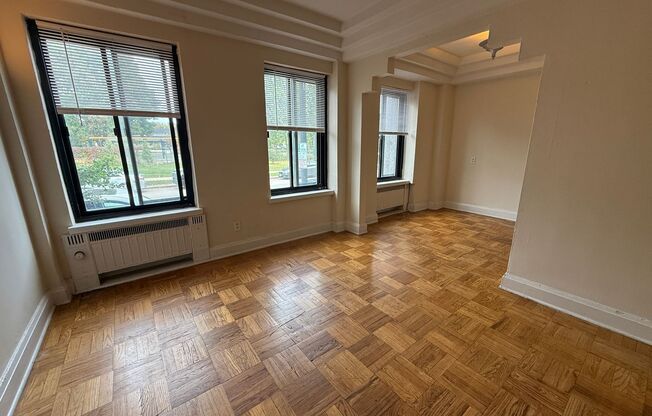 1 bed, 1 bath, $1,145, Unit 102