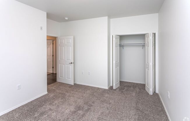 3 beds, 2 baths, 1,265 sqft, $1,670, Unit 4017-130