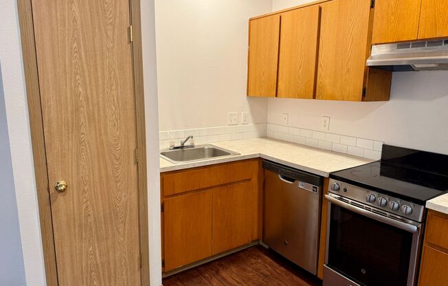 #170-5520 N. Missouri Ave.
