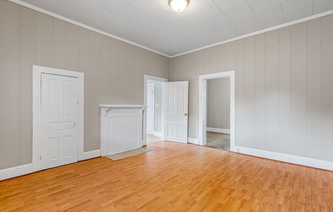 UNCG area with 3 bedrooms and 1 bath, Central AC!