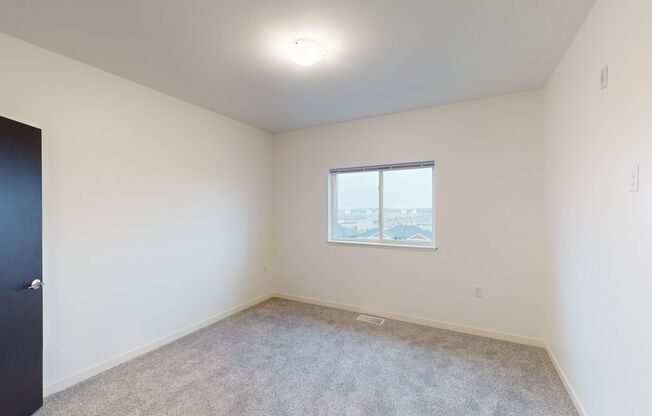 1 bed, 1 bath, 815 sqft, $1,240, Unit 7950-2418